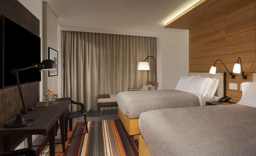 Canopy By Hilton San Antonio Riverwalk Room photo